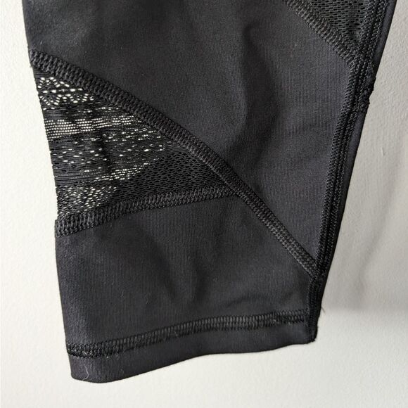 NWOT Victoria's Secret Sport Knockout Leggings with Mesh Lace Cutouts - L - Picture 6 of 9